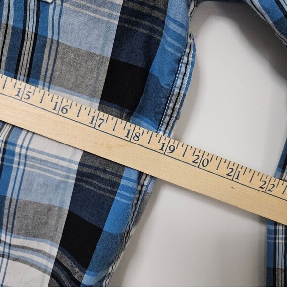 HELIX Shirt Boys Size XL Plaid Long Sleeve Roll Up Pockets Skull Skater See Pics - Picture 6 of 10